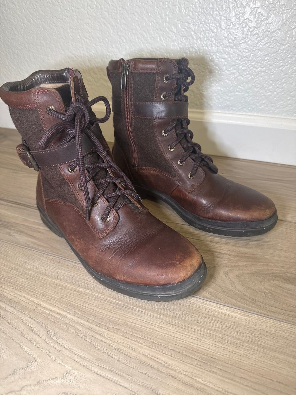 UGG Kesey 1005264 Waterproof Leather Boots Women's Sz 8 Chestnut Brown
